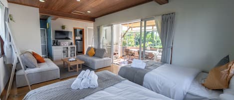 Casa básica, vista para o jardim | Ferros/tábuas de passar roupa, Wi-Fi de cortesia