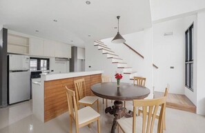 Dining - Ana's house in Lipa Noi (Lipa Noi)