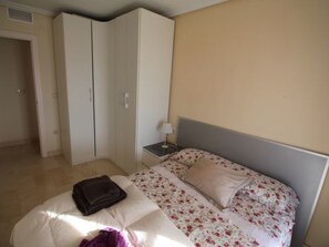 Bedroom - APARTAMENTO PLAYA POSTIGUET by Interhome (Alicante)