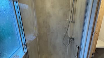 Shared Dormitory, 1 Bedroom | Bathroom