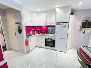 Fridge, cookware/dishes/utensils - Cosy 1 bedroom Republique 236 by Interhome (Cannes)