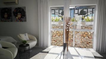 Junior Suite, Courtyard View | Interior