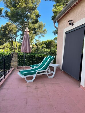 Terrace/patio - Apartment (1st floor) for 4 people - Domaine de Port d'Alon (Saint-Cyr-sur-Mer)