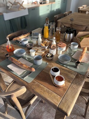 Dining - Le Clos des Berges de l'Ain (Charnoz-sur-Ain)
