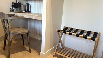 Comfort Double Room, Garden View | Interior