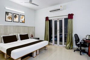 Room - Super Townhouse Medavakkam Near Jayachandran (Chennai)