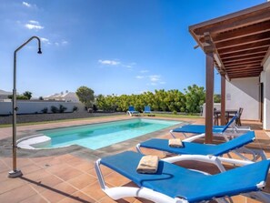 Pool - VILLA ALBA by Interhome (Playa Blanca)