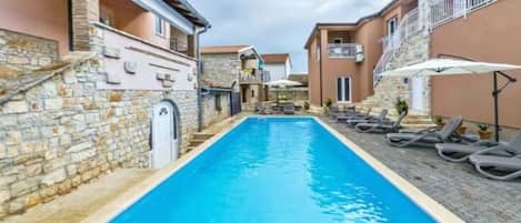 Apartment, 1 Bedroom, Smoking, Patio | Pool | Outdoor pool