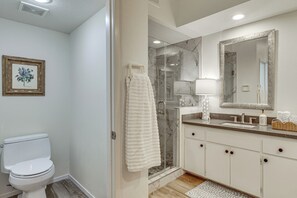 Hair dryer, towels - Relax Poolside! Golfer's Paradise in Palm Desert (Palm Desert)