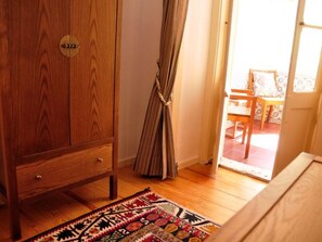 Kitchen / Dining Room - Lapa Chic Apartment by Interhome (Lisbon)
