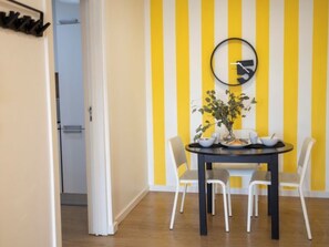 Dining - Alfama District Apartments - Santiago by Interhome (Lisbon)