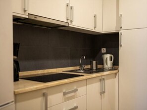 Unclassified image, 4 of 24, button - Alfama District Apartments - S.Miguel by Interhome (Lisbon)