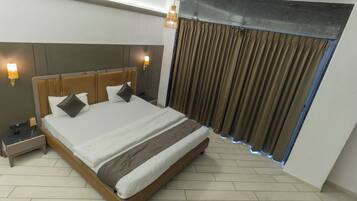 Villa, Balcony, Mountain View | Desk, iron/ironing board, free WiFi