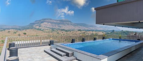 5 albercas al aire libre