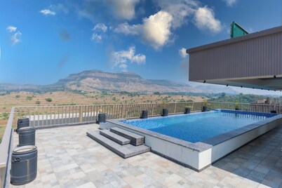 H Two O Villas