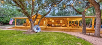 Ultimate Riverfront Retreat! Blanco Family Cabin