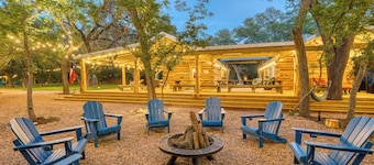 Ultimate Riverfront Retreat! Blanco Family Cabin