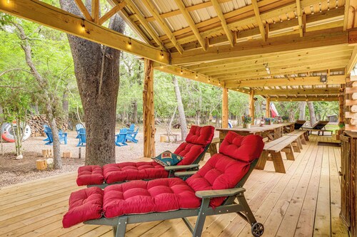 Ultimate Riverfront Retreat! Blanco Family Cabin