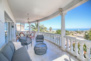 Terrace/patio - Villa with panoramic views in Denia (Denia)