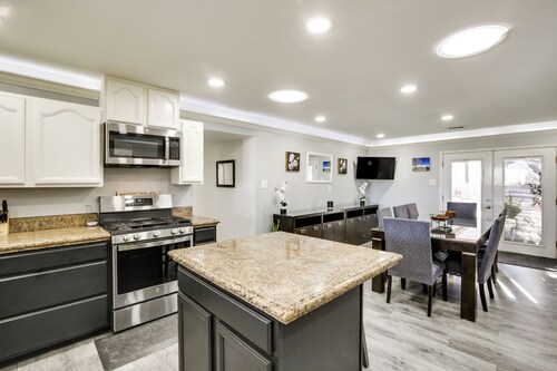 Mountain-View Haven: Home Near Fort Bliss