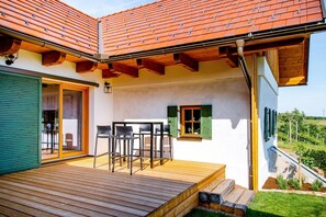 Outdoor dining - Klöchberg R&L APP Sunrise - Gelber Muskateller (Klöch)