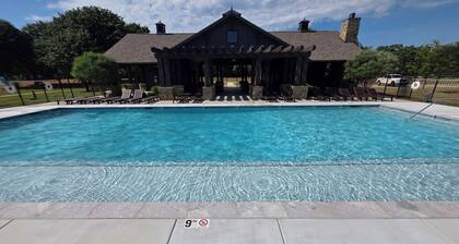 Serene 4-bedroom bungalow with AC in charming Eufaula Patriot Point
