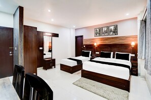 Room - DeluxeHotel Parjaat Residency (Dehradun)