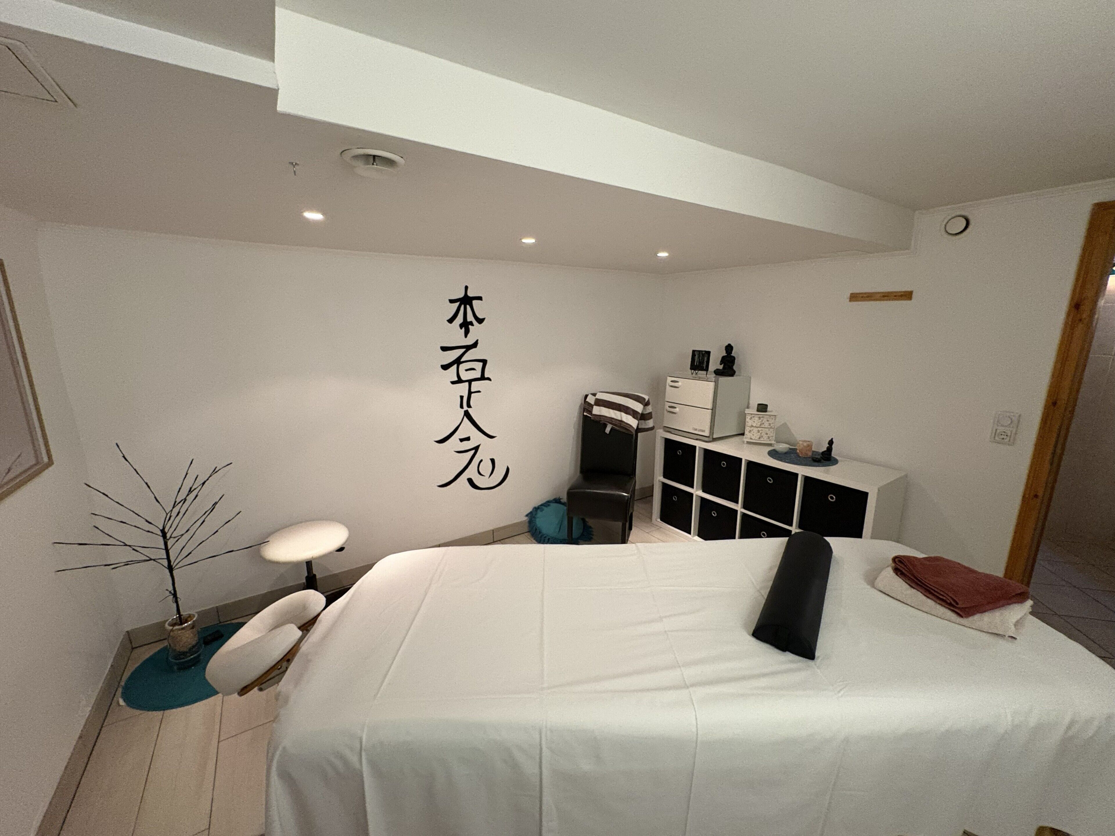 Sauna, steam room, Turkish bath/hammam, body treatments