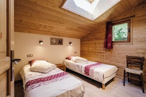 4 Schlafzimmer, Bügeleisen/Bügelbrett, Reisekinderbett, kostenloses WLAN