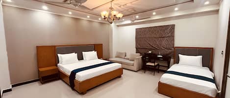 Deluxe Room | Free WiFi, bed sheets