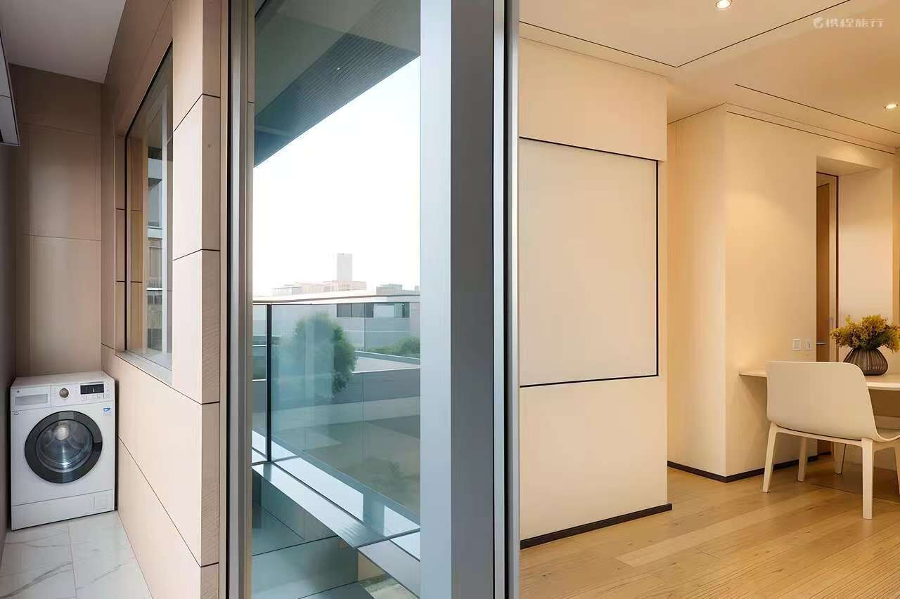 Premier Suite, City View | Terrace/patio