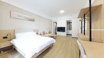 Executive Double Room, City View | Down duvets, desk, laptop workspace, blackout curtains