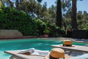 Outdoor pool - Sea View | Quiet & Green | 8 People | Air Conditioning & BBQ (Hyères)