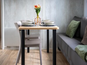 Chalet | Dining