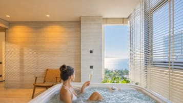 Phòng Suite Presidential, quang cảnh biển | Bồn tắm ngâm