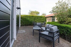 Terrace/patio - Holiday home with garden in Aagtekerke | Dorpsplein 25 (Aagtekerke)