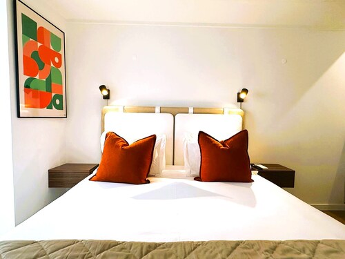 Central Cardal Ground Floor Studio | 2 Guests