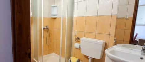 Shower, towels