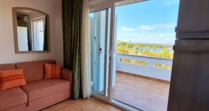 Apartman Old town with sea view by Villas Guide