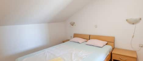 2 chambres, Wi-Fi gratuit, draps fournis