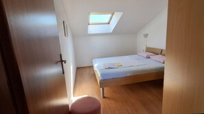 2 bedrooms, free WiFi, bed sheets - Sea View Apartment in Punat 1 by Villas Guide (Punat)