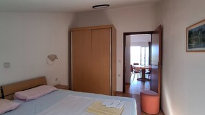 2 bedrooms, free WiFi, bed sheets - Sea View Apartment in Punat 1 by Villas Guide (Punat)
