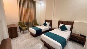 Deluxe Double or Twin Room, City View - Hotel Harsh Vilas (Basai)