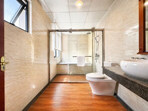 Superior Single Room | Bathroom - Son Tung Hotel  (Quan Cau Giay)