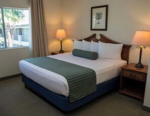 1 bedroom, iron/ironing board, WiFi, bed sheets - Tahiti Vacation Club 1 Bedroom 1 Bath plus Partial Kitchen (Las Vegas)