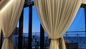 Loft with Sea View | 客廳