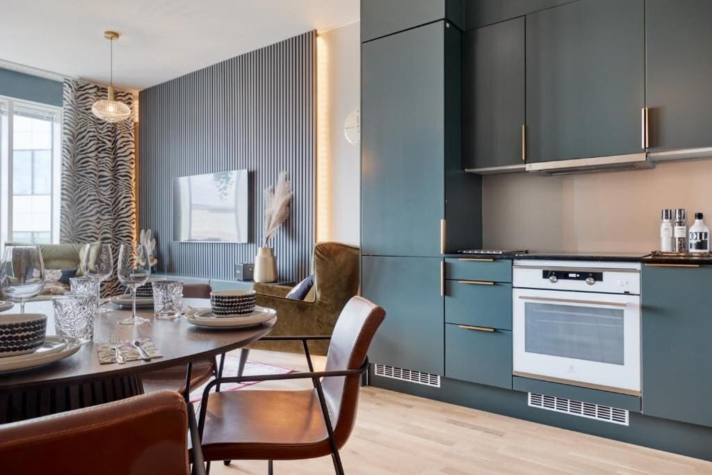 Superior Apartment, Air conditioning, City View | Dining room