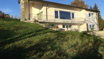 Esterni