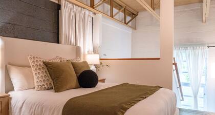 2 BR + Free Private Parking - Sun Filled Tall Windows-Exposed Beam High Ceilings