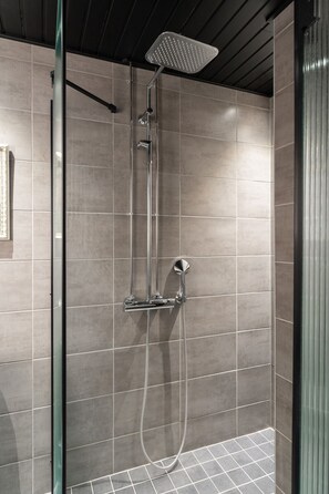 Hair dryer, towels - Luxury Nokia Arena Studio | City Views (Tampere)